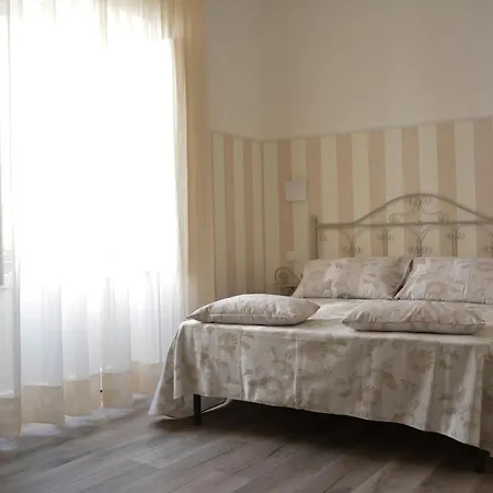 Nocleg ze śniadaniem Appio Claudio Tre 4*